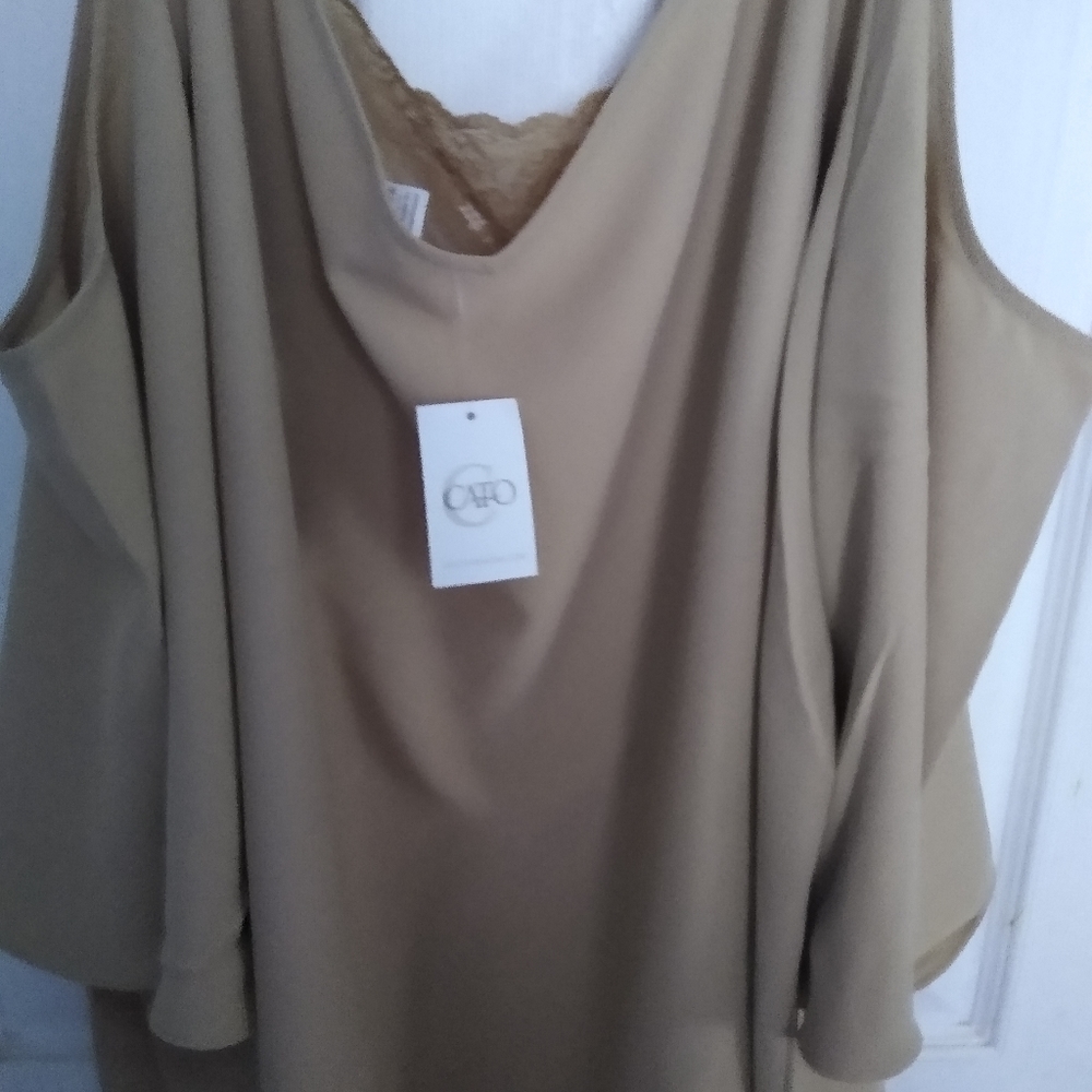 Women's Plus Size Top/ Off Shoulder Style
